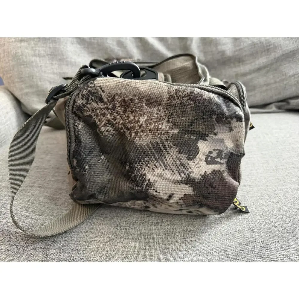 Cabelas Camo Catch All Gear Bag Weather Resistant Pockets Fishing Hunting Strap